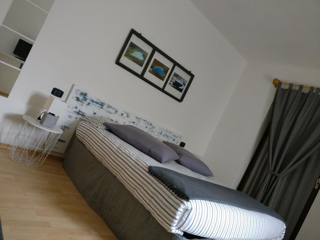 Garni Al Laghet Hotel Тено Екстериор снимка