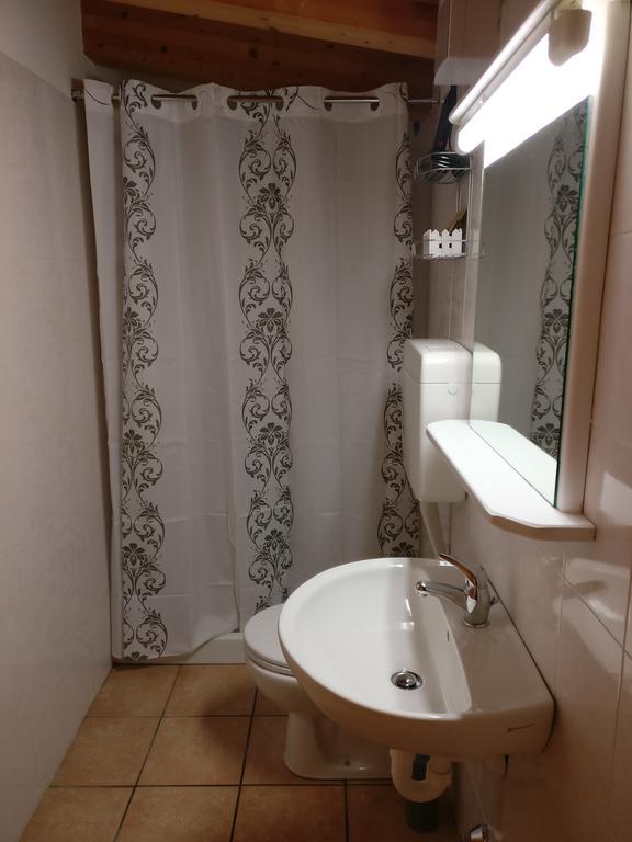 Garni Al Laghet Hotel Тено Екстериор снимка