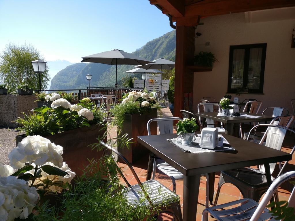 Garni Al Laghet Hotel Тено Екстериор снимка